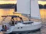 Monohull sailboat Yacht Rentals in Marina del Rey