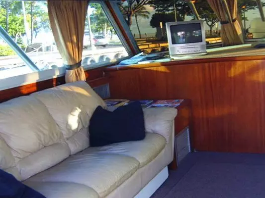 Motor Yacht Yacht Rental in Honolulu