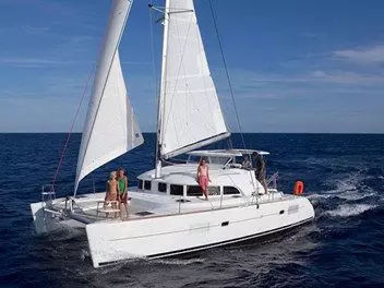 Catamaran sailing yacht Yacht Rentals in