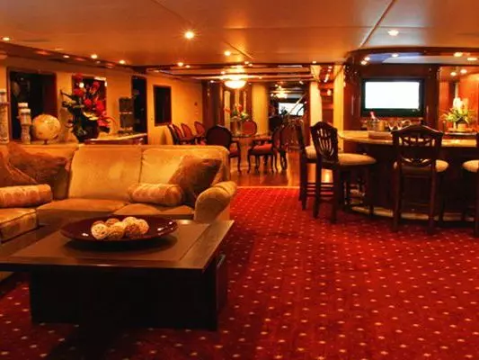 Motor Yacht Boat Charter in Marina del Rey