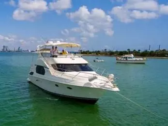 Motor Yacht Yacht Rentals in Miami Beach