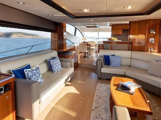 Motor Yacht Boat Charter in Alameda