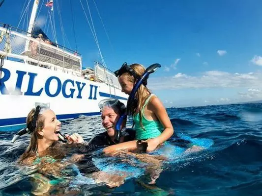 Motor Yacht Boat Charter in Maalaea Harbor,Maui